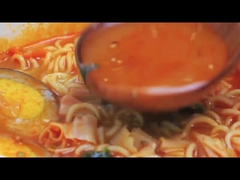 200 گرم نوادلهاي فوري به سبک هنگ کنگ خيلي تند و خوشمزه ترش