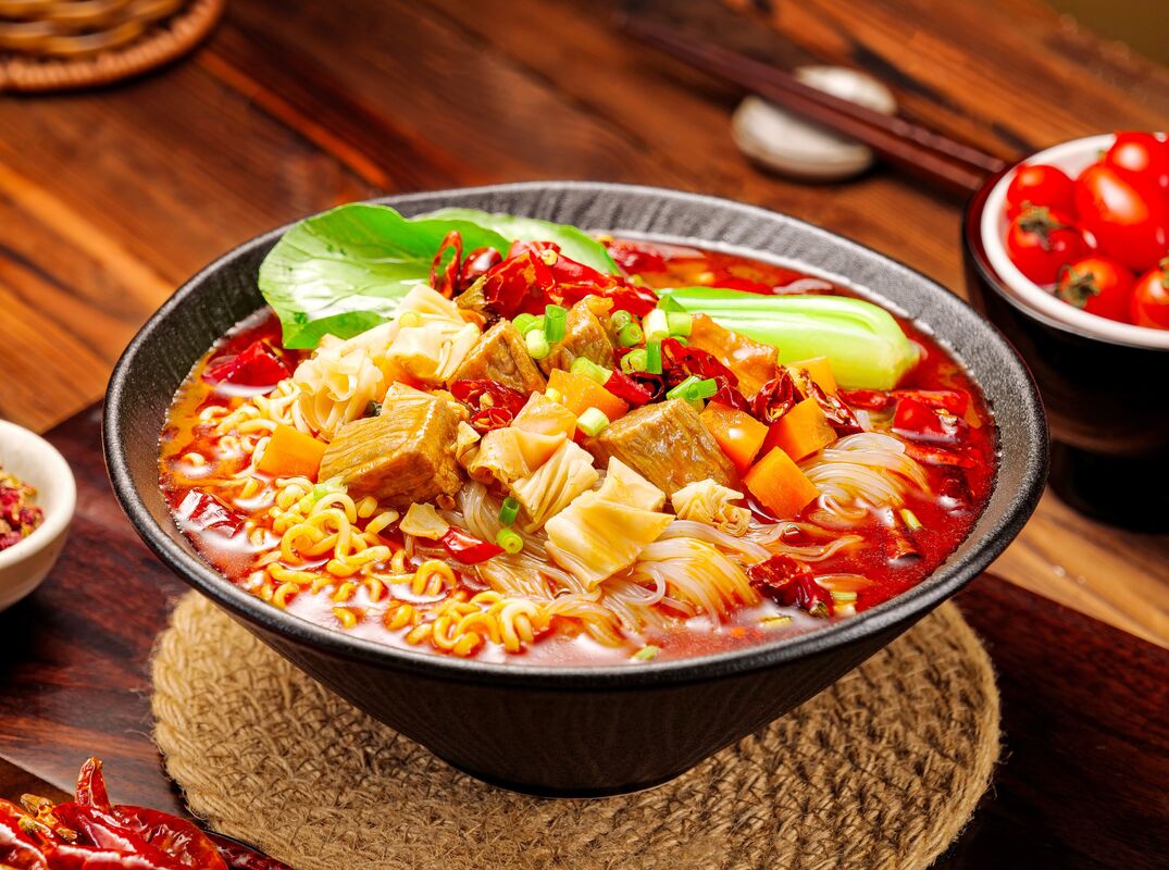 جزئیات وزن خالص سس با طعم واقعی Chongqing Mala مناسب برای کاربردهای آشپزی و پردازش مواد غذایی